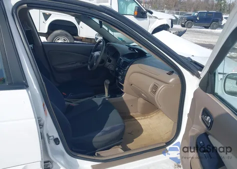 2004 Nissan Sentra 1.8S из США, поврежденный, VIN 3N1CB51A64L559446